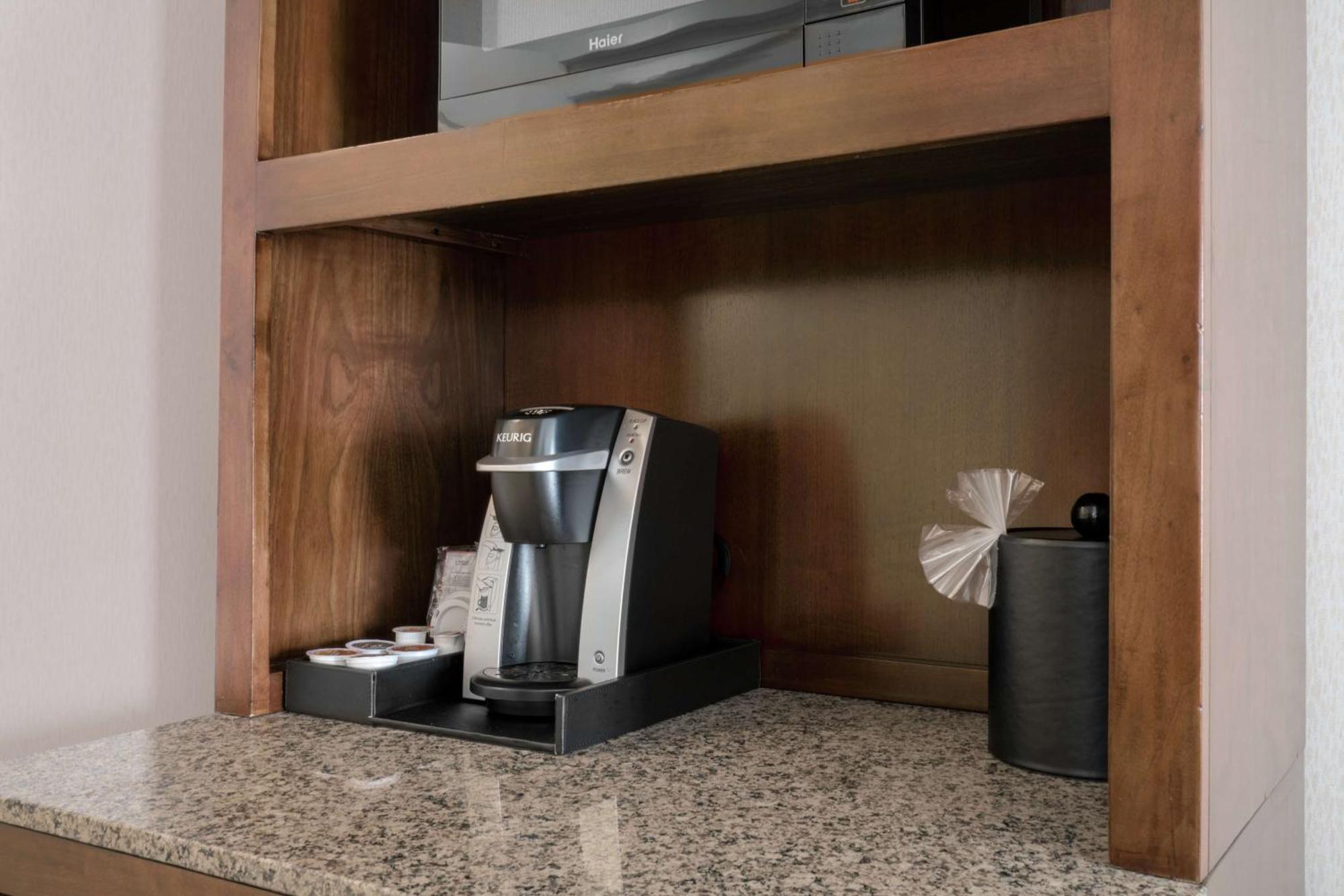 Hilton Garden Inn Valley Forge/Oaks Extérieur photo