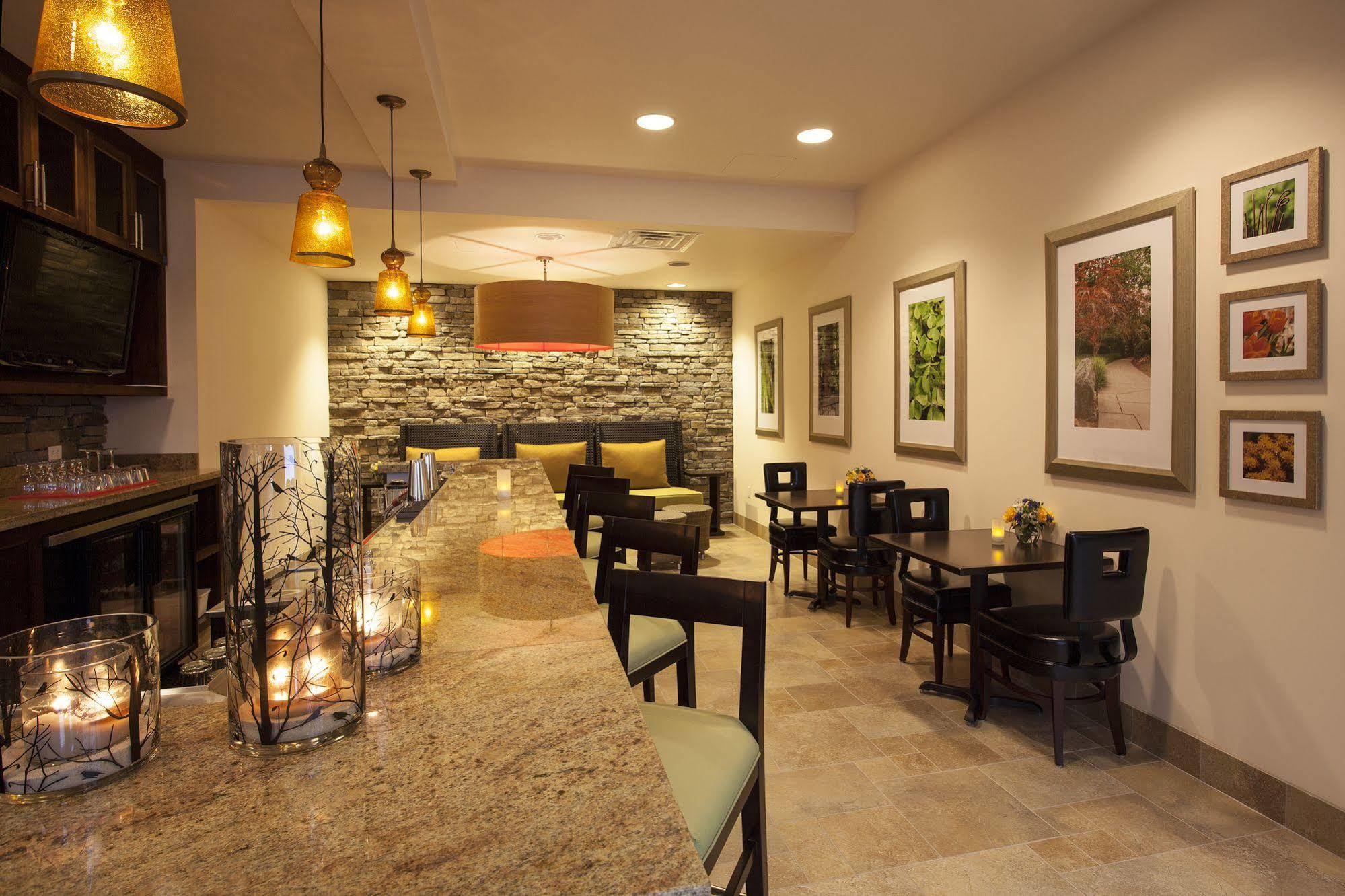 Hilton Garden Inn Valley Forge/Oaks Extérieur photo